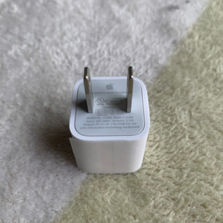 iPhone AC - USB充電器 純正新品 ①