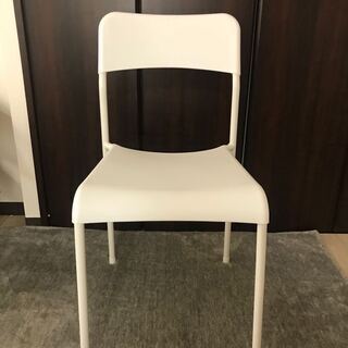 ニトリ、2018年製、椅子（スタッキングチェア）、ほぼ新品