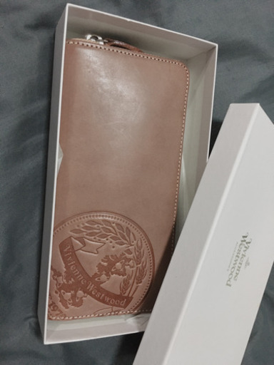 【新品箱付き】ヴィヴィアン　長財布