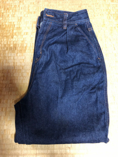 Gu ハイウエストマムジーンズl Ameko 桜町のパンツ レディース の中古 古着あげます 譲ります ジモティーで不用品の処分