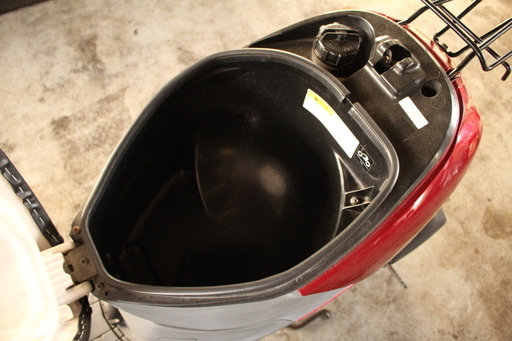 エコ車両！！ スズキ レッツ4 CA41A 小柄なボディ 軽量車両（JP-300010