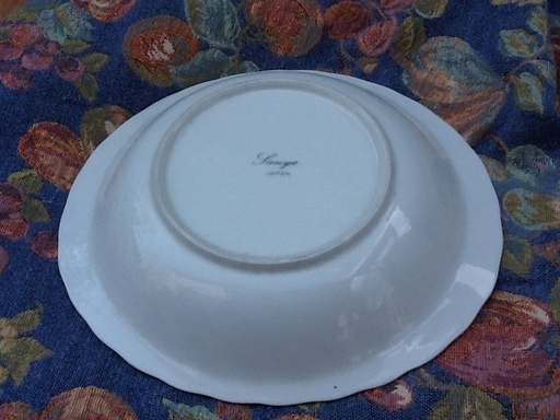 無料です 未使用品 果物柄の可愛いお皿 24 21 5 4 Tanyo Japan プレート 食器 フルタマンタロウ 東野の食器 プレート の中古あげます 譲ります ジモティーで不用品の処分