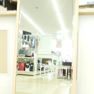 札幌市 清田区 店頭販売限定 複数在庫有 ミラー 鏡 姿見 木製 おしゃれ 美容室セット面 美容商材 福助平岡公園通り店 新札幌 のミラー 鏡の中古あげます 譲ります ジモティーで不用品の処分
