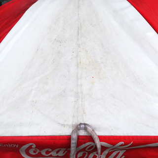 コカコーラ ビーチパラソル Coca-Cola 直径180cm ☆ PayPay (ペイペイ 