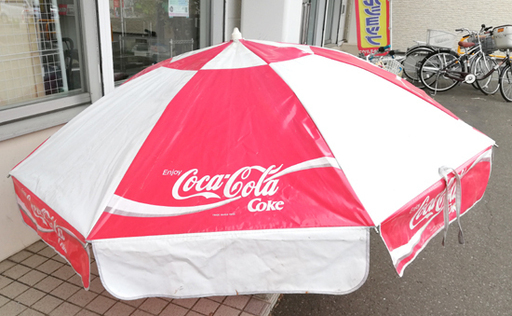 コカコーラ ビーチパラソル Coca-Cola 直径180cm ☆ PayPay (ペイペイ)決済可能 ☆ 札幌市 北区 屯田