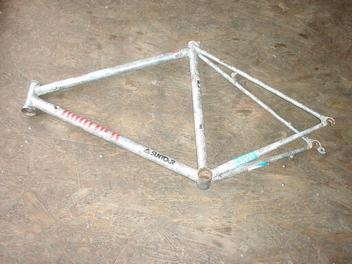 自転車、フレーム　１（１）グレイ色