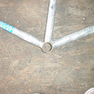 自転車、フレーム　１（１）グレイ色