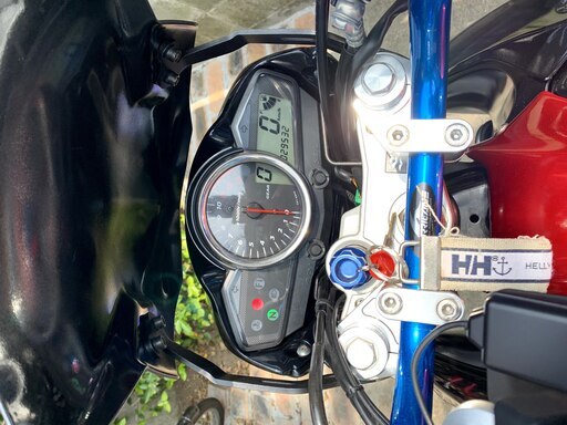 GSR250 カスタム多数　走行距離約3万km　車体綺麗