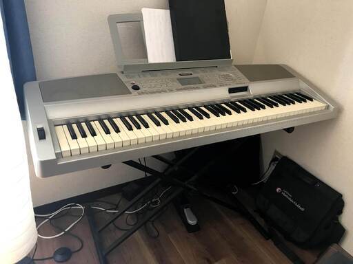 【YAMAHA DGX-300】電子ピアノ・キーボード（＋スタンド、ペダル ）