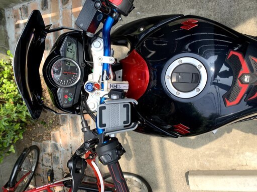 GSR250 カスタム多数　走行距離約3万km　車体綺麗