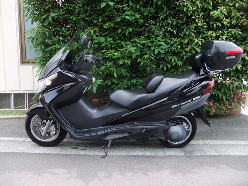 スズキ　CJ43A　スカイウェイヴ250　中古美実動車　バッテリーフル充電済み　オイル交換後渡し　リアBOX付き　返納書類有 スズキ CJ43A スカイウェイヴ250 中古美実動車 バッテリーフル充電済み