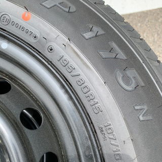 再入荷、ハイエース新車外しタイヤ4本セット②（スチールホイール組）