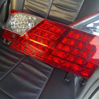 アルファード１０　前期テールランプ