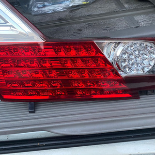 アルファード１０　前期テールランプ