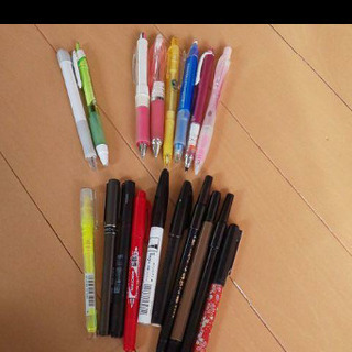 文房具 ボールペン シャープペン 筆ペン サインペン まとめて！18本