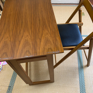 テーブル　椅子　折り畳んみ式