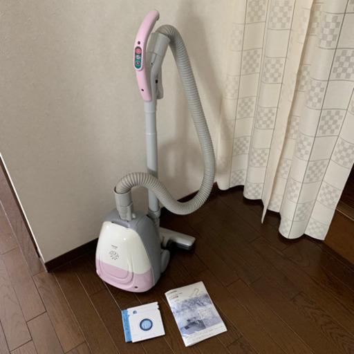 美品【紙パック新品、取説つき】掃除機 VC-N７K 取り回しやすい♪便利♪