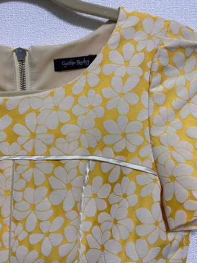 シンシアローリー Cynthia Rowley 花柄ワンピース ゆこ 田端のワンピースの中古 古着あげます 譲ります ジモティーで不用品の処分