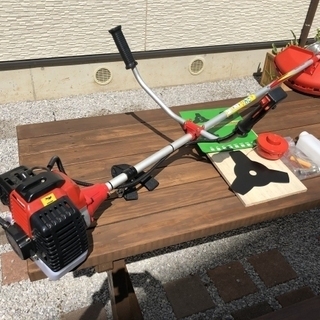 【引き取り限定】未使用 草刈り機 エンジン一発始動 早い者勝ち 引き取り限定】未使用 草刈り機 エンジン一発始動 早い者勝ち