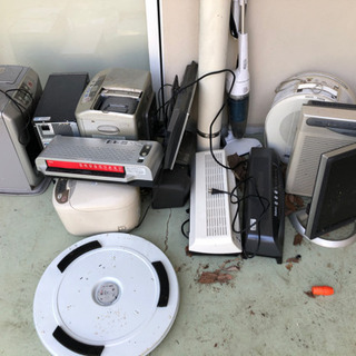 (ジャンク)パソコン、ラミネーター、掃除機、ヒータ　など