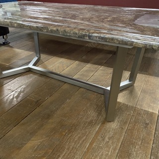 天然大理石！10万円します！メーカーの社長がピンチになって売りにきたので安くします！たったの34800円ですよー！