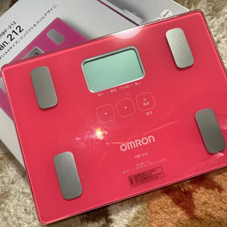 体重計 OMROM ピンク体重体組成計 オムロン