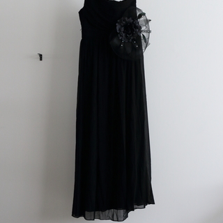 ゆったりサイズ☆おとなシックなブラックカラードレス