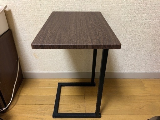 中古アイリスオーヤマ テーブル サイドテーブル コの字型デザイン 木目 