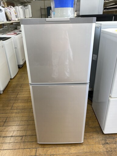 【安心の6ヶ月保証】MITSUBISHIの2ドア冷蔵庫あります！