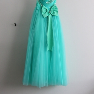 かわいい☆ミントグリーンのカラードレス