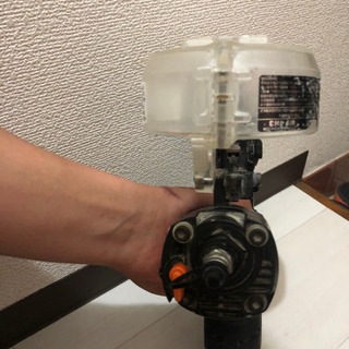 日立　高圧ネジ打ち機　スピード優先モデル