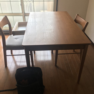 ダイニングテーブル＋チェア（値下げ交渉可能）