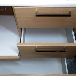 キッチンボード　食器棚　幅80センチ　ニトリ　ナチュラル