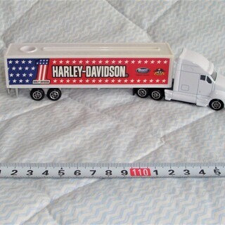 値下げ）ハーレー ダビットソン FAT BOYの置物（ヘルメット付）