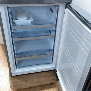 配達設置🚚　冷蔵庫　305L　2ドア　ステンレスシルバー　幅59センチ