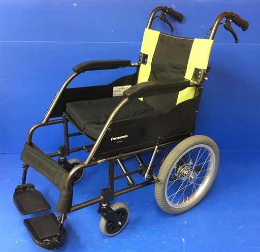 介助式車いす 標準型　ルッタ 40cm幅 VA10134 パナソニック　Panasonic