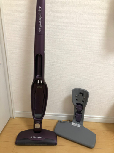 エレクトロラックスエルゴラピードスティックと充電器 Shuhei 中河原の生活家電 掃除機 の中古あげます 譲ります ジモティーで不用品の処分 エレクトロラックスエルゴラピードスティックと充電器 Shuhei 中河原の生活家電 掃除機 の中古あげます 譲ります ジモティーで不用品の処分