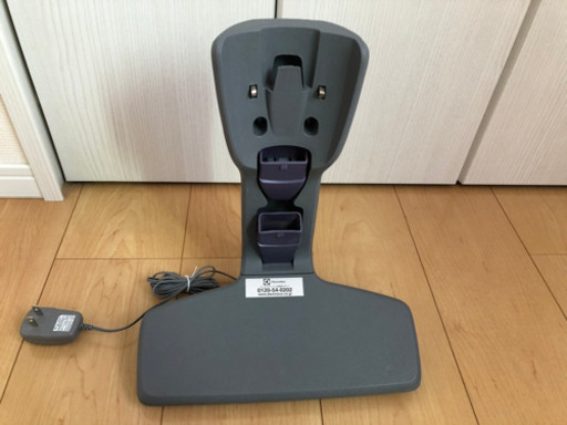 エレクトロラックスエルゴラピードスティックと充電器 Shuhei 中河原の生活家電 掃除機 の中古あげます 譲ります ジモティーで不用品の処分 エレクトロラックスエルゴラピードスティックと充電器 Shuhei 中河原の生活家電 掃除機 の中古あげます 譲ります ジモティーで不用品の処分