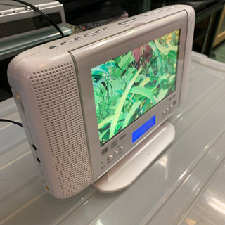 HITACHI DVD内蔵液晶テレビ　7インチ　中古　リモコン欠品