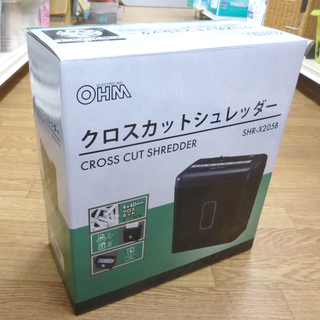 未使用 OHM クロスカットシュレッダー SHR-X205B 黒...