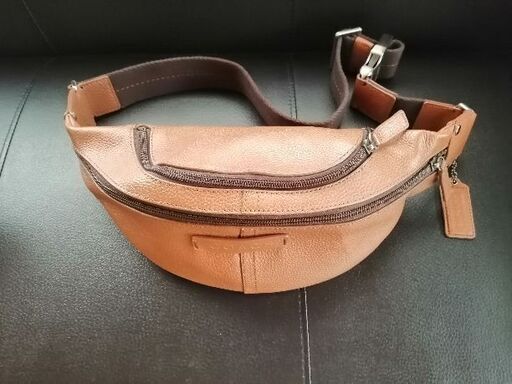 未使用　コーチ　ウエストバッグ　ボディーバッグ　coach