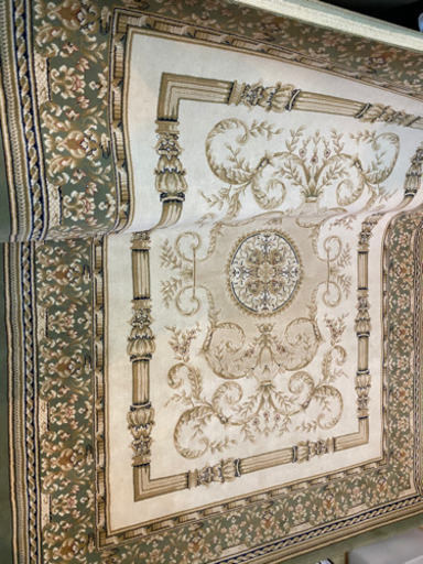 絨毯 サイズ 250×200(大体です)