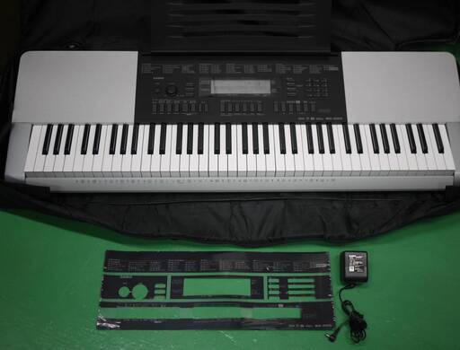 美品 カシオ 電子キーボード WK-220 76標準鍵 ベーシックタイプ ケース付