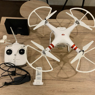 ドローン　ＤＪＩ社　Phantom３　35000円