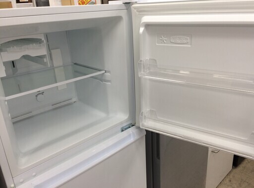 J313 4か月保証付き！HERB Relax ハーブリラックス（ヤマダ電機オリジナル） 2ドア 冷凍冷蔵庫 ホワイト YRZ-F23E1 225L 2018年製 クリーニング 動作確認済み