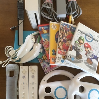 １４　任天堂Wiiすぐ遊べるSET＆ソフト５枚