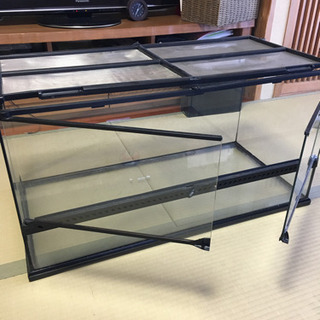 大型爬虫類ケージ ライト類のスタンド付き