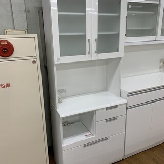 ニトリ 2枚扉レンジボード ホワイト 売場展開中！！！