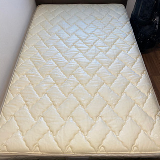 【15%割引スタート！】arflex・アルフレックス・セミダブルベッド (ほぼ新品)