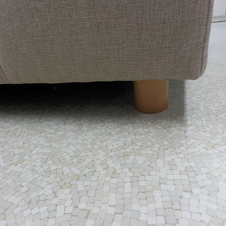 状態良し! 3人掛けソファ 幅180cm×奥行き80cm×座面高さ40cm 木製足付 